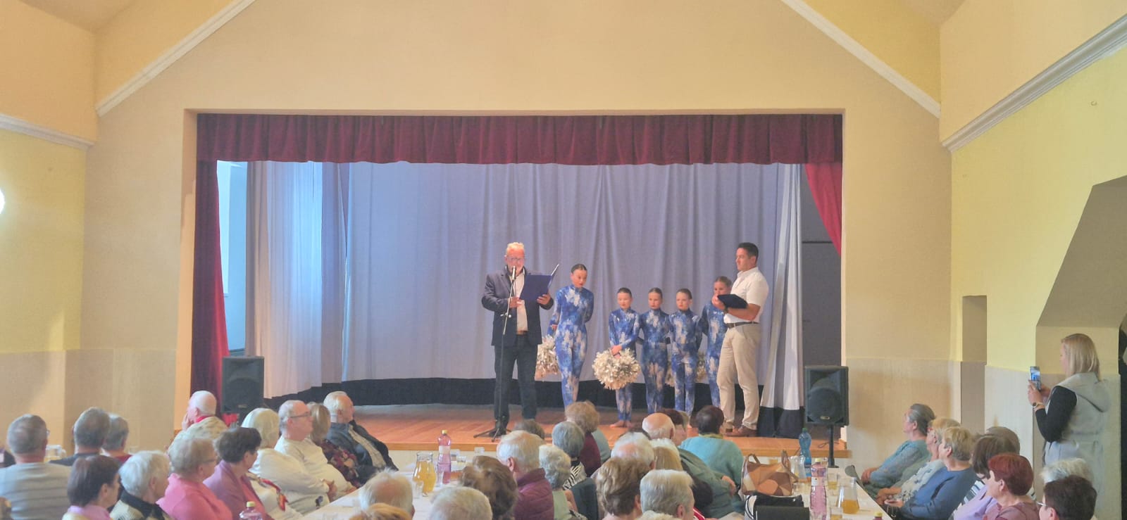 Úcta k starším - foto 12