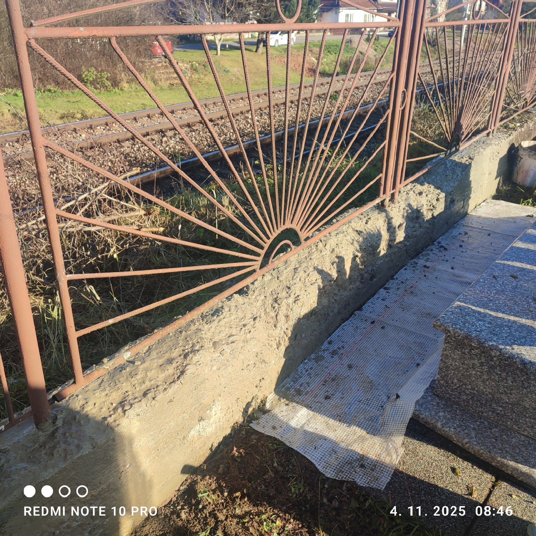 Oplotenie cintorína - foto 6